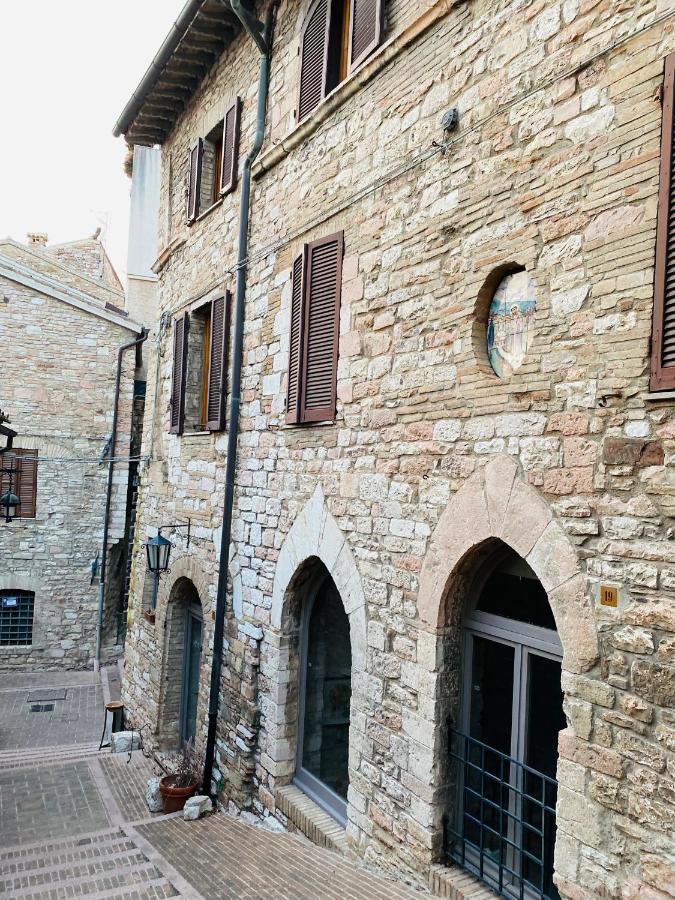 Hotel La Fortezza アッシジ エクステリア 写真