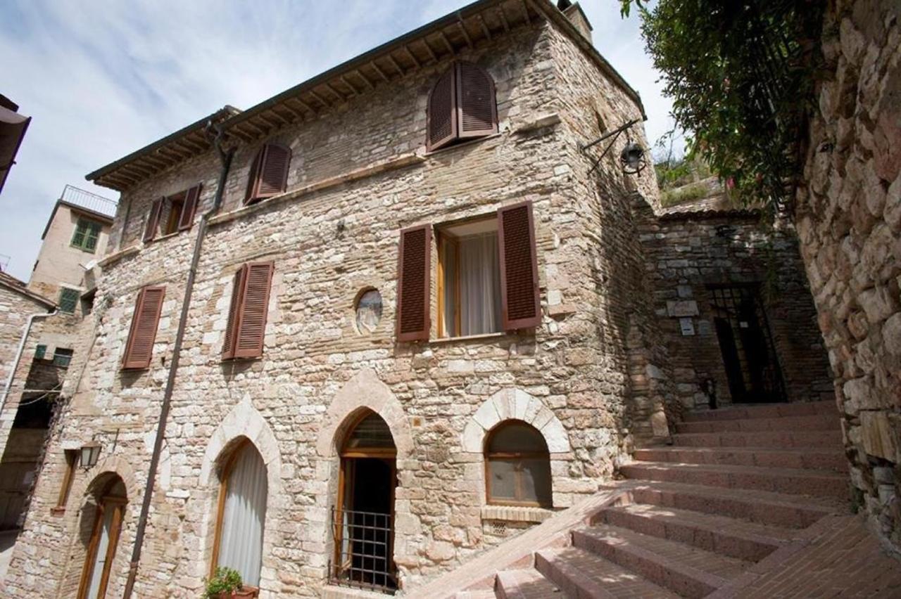 Hotel La Fortezza アッシジ エクステリア 写真